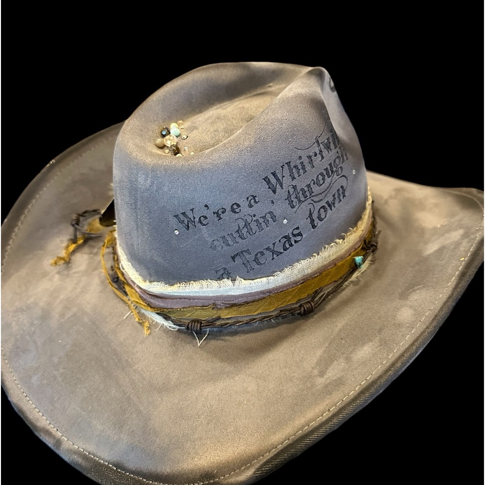 Lainey Wilson Inspired Western Festival Hat - Picture 8 of 12